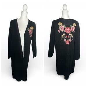 EUC Torrid Black Cardigan with Floral Embroidery Women’s size 18/20 bohemian